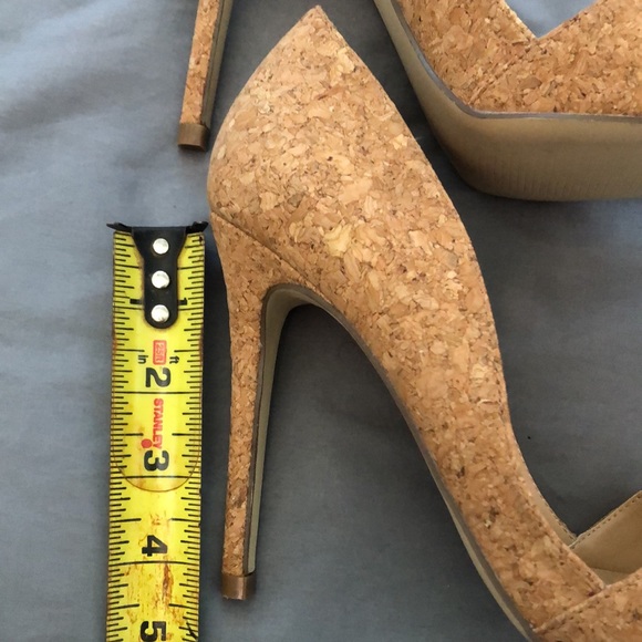 Heels - Picture 5 of 5